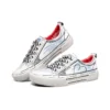 Dr. Seuss x Skechers Bob&rsquo;s B Wilder Low – Chaussures décontractées Blanc/Bleu/Noir