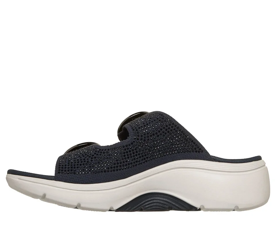 Martha Stewart : Sandales Go Walk Arch Fit 2.0 – Showstopper Martha Stewart : Sandales Go Walk Arch Fit 2.0 – Showstopper