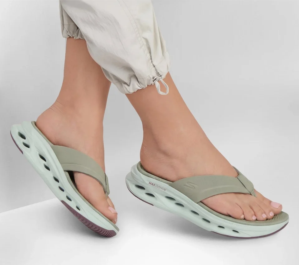 Sandale Glide-Step à Max Cushioning – Audra Sandale Glide-Step à Max Cushioning – Audra