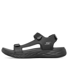 Sandales de sport On-the-GO 600 à talon plat, bout ouvert et velcro, entièrement noires