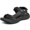 Sandales de sport On-the-GO 600 à talon plat, bout ouvert et velcro, entièrement noires