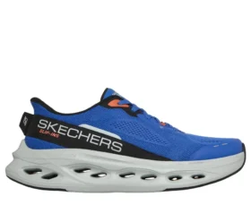 Skechers Slip-ins : Max Cushioning Glide-Step – Publicité