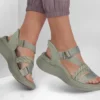 Skechers Slip-ins : Sandales Max Cushioning Elite 2.0 – Emery Skechers Slip-ins : Sandales Max Cushioning Elite 2.0 – Emery
