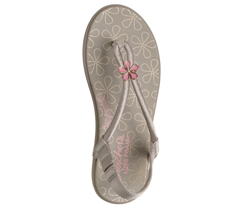 Slide-Ups : Meditation Luxe – Un charme renversant Slide-Ups : Meditation Luxe – Un charme renversant