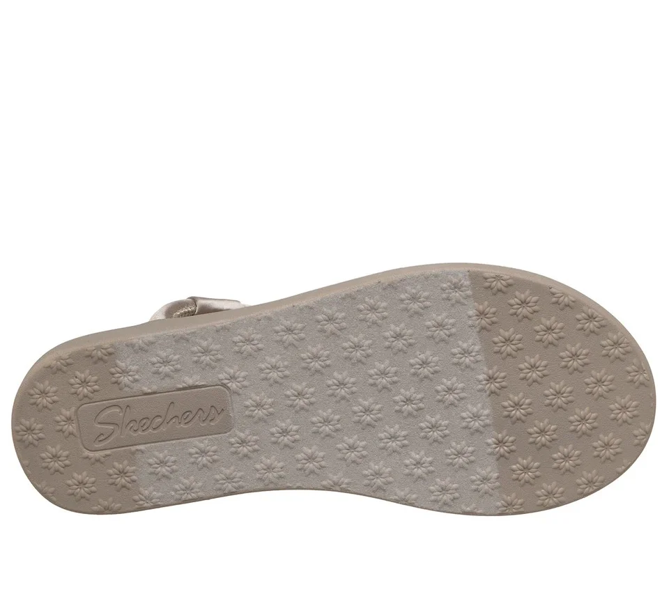 Slide-Ups : Meditation Luxe – Un charme renversant Slide-Ups : Meditation Luxe – Un charme renversant
