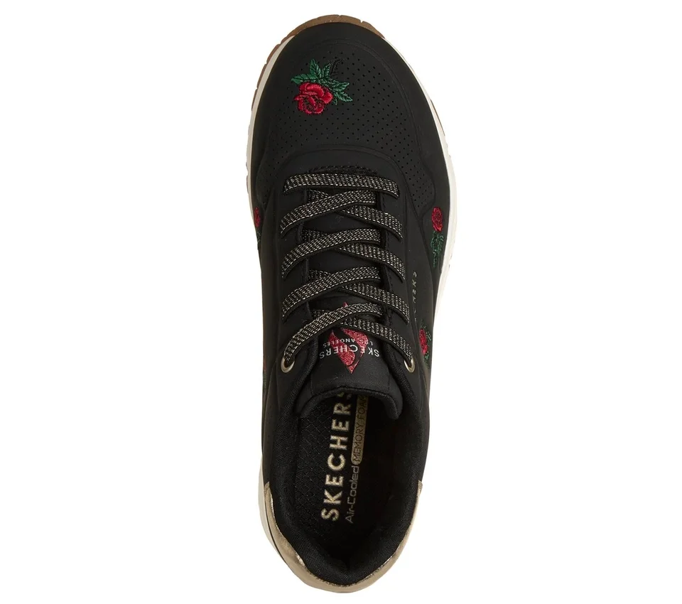 Uno – Champagne & Roses Uno – Champagne & Roses